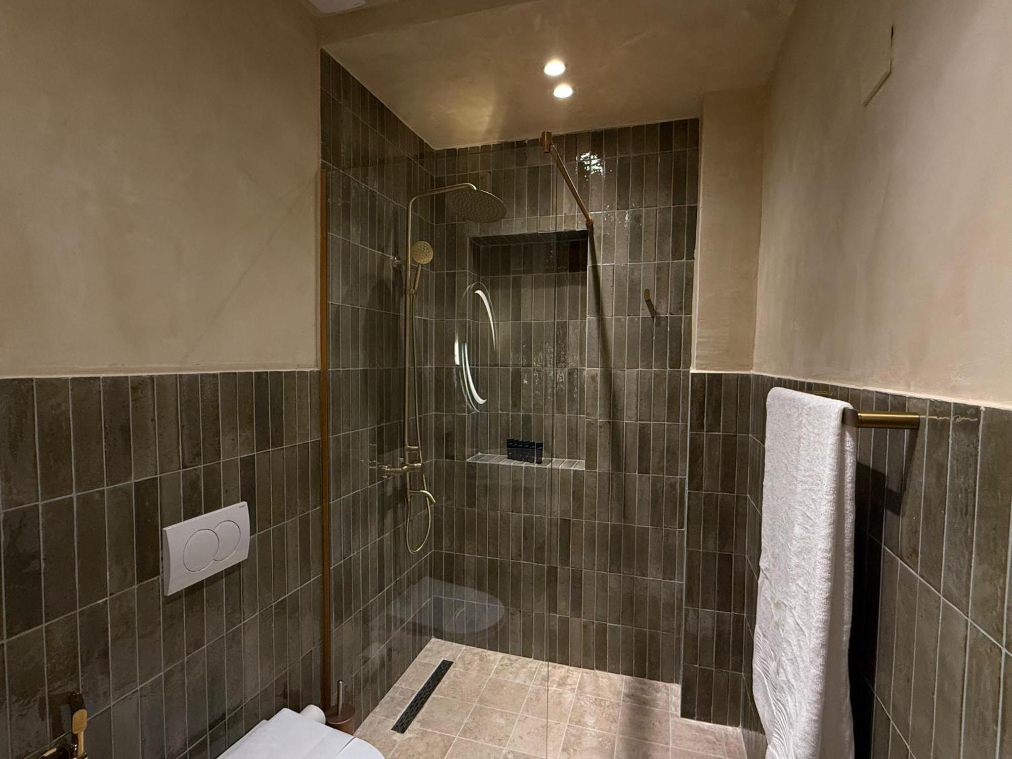 Vater Apartments Tirana Eksteriør billede